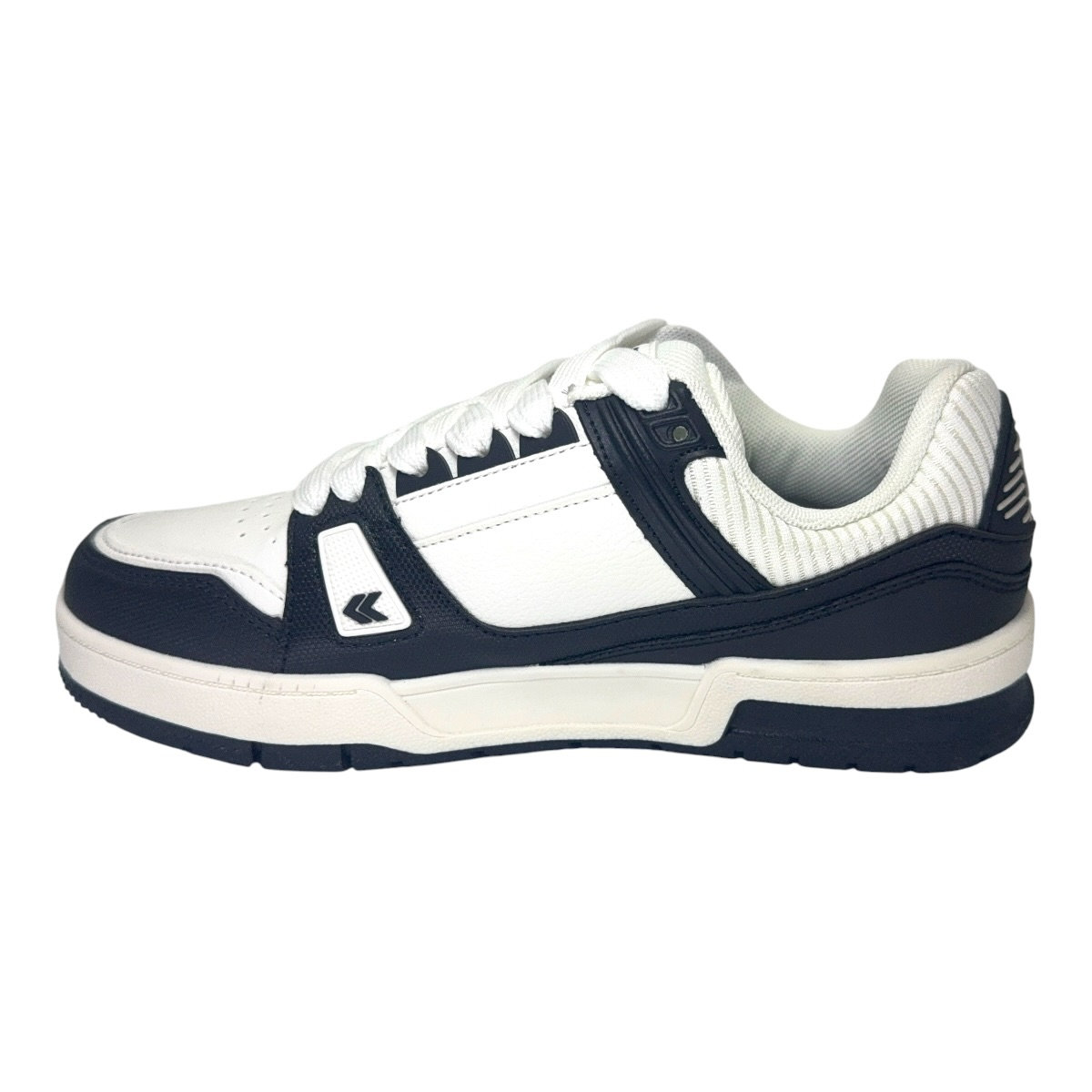 Zapatilla urbano MOLO BL 