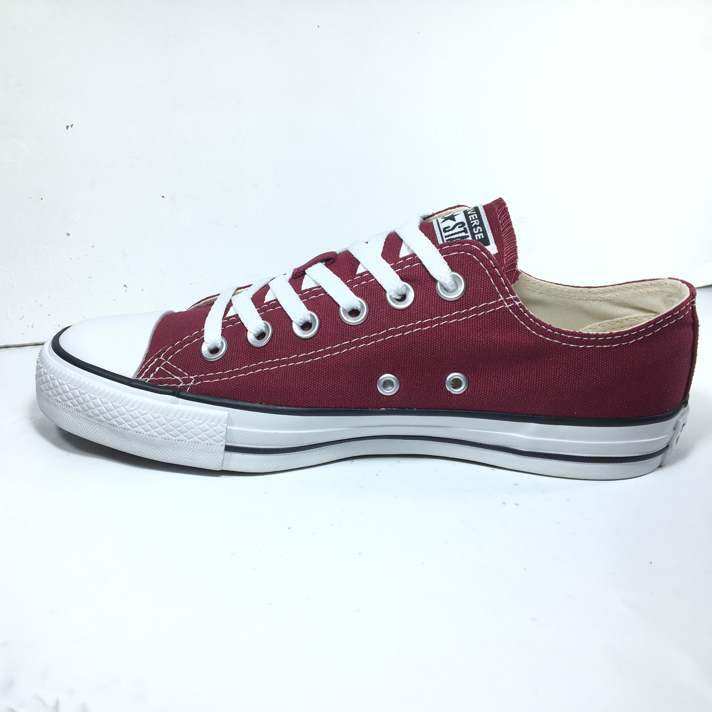 Zapatilla urbano CHUCK TAYLOR BORDO