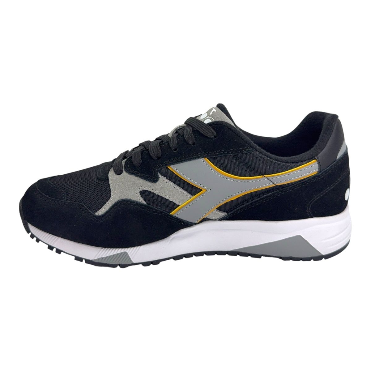Zapatilla urbano N902 