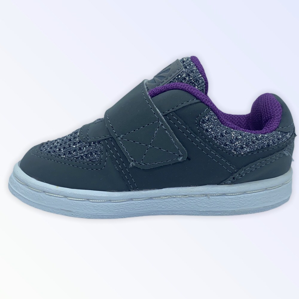 Zapatilla urbano YUGEN GRIS PLATA