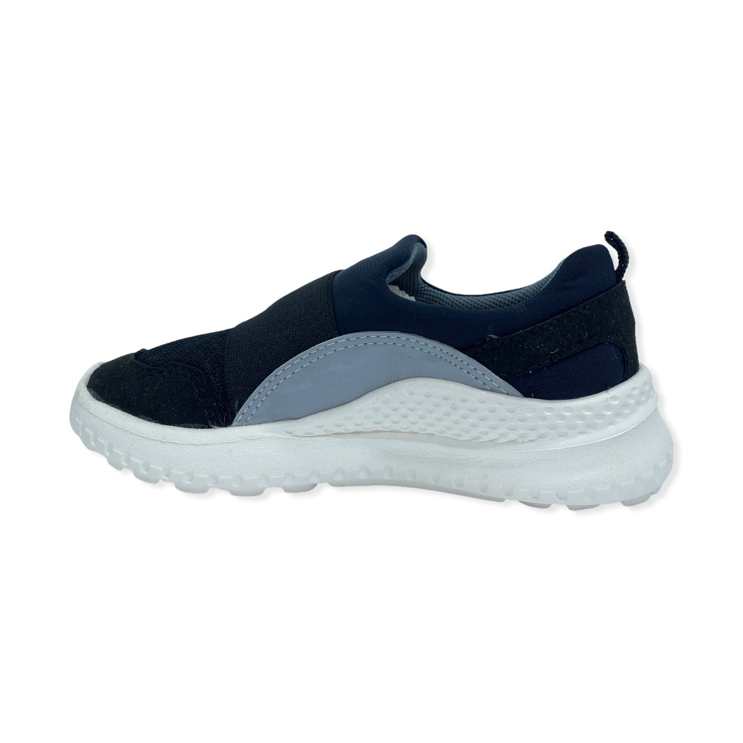 Zapatilla urbano AKKO STRETCH  GRIS
