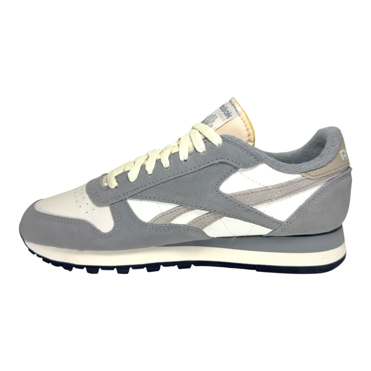 Zapatilla urbano CLASSIC LEATHER CHALK GREY MOONST